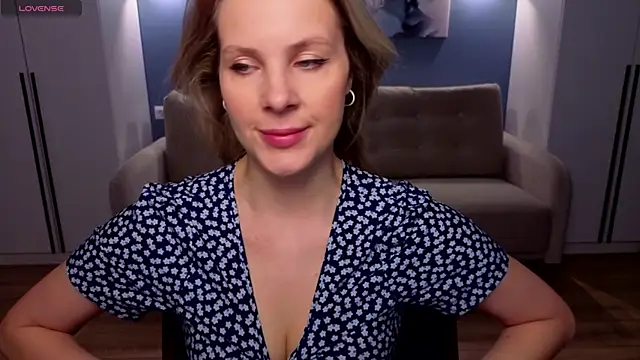 MelanieBennett online show from 04/19/26, 06:03