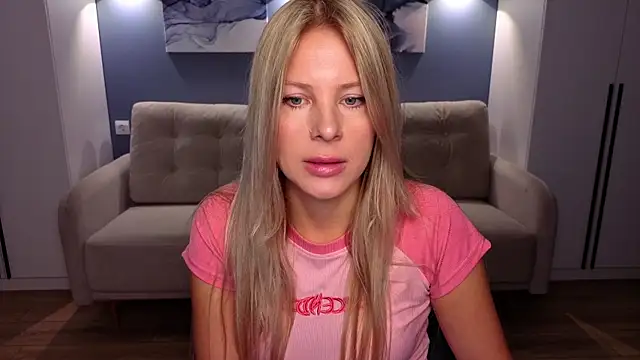 MelanieBennett online show from 09/25/25, 06:08