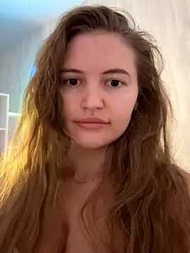 TesssaHart online show from 09/29/25, 07:41