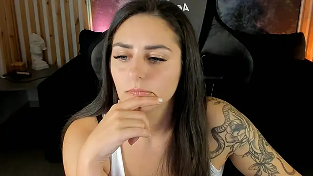 ValeriiMills online show from 09/19/25, 02:43