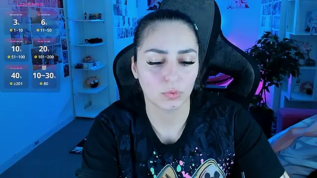 ValeriiMills online show from 03/26/26, 09:56