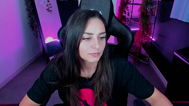 ValeriiMills online show from 10/28/25, 02:16