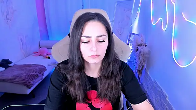 ValeriiMills online show from 12/04/25, 04:06