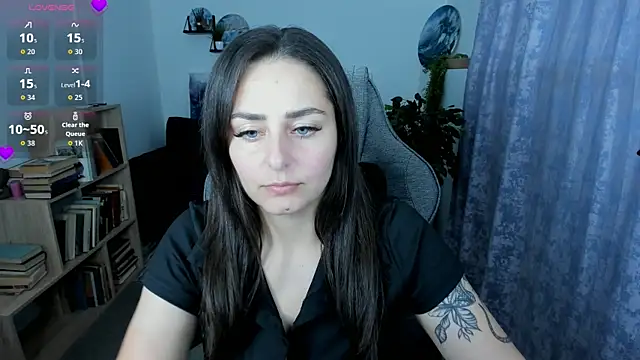 Snapshot of ValeriiMills chatting on 06/30/26, 10:21 ValeriiMills online show from 06/30/26, 10:21