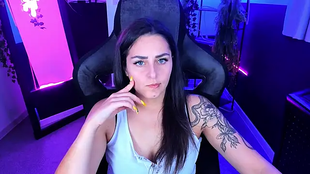 ValeriiMills online show from 09/22/25, 03:40