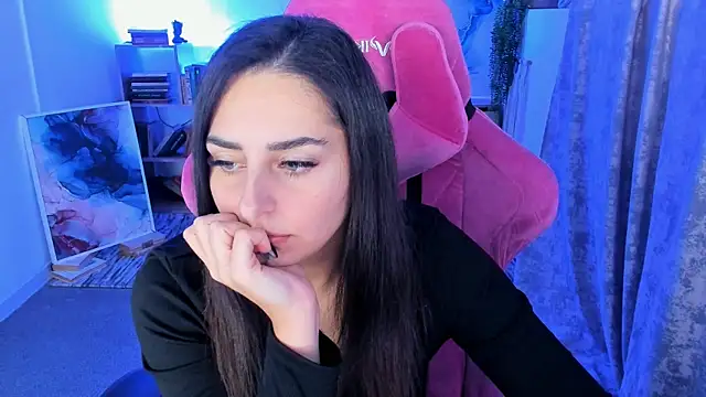 ValeriiMills online show from 10/27/25, 02:40