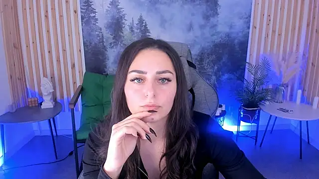 ValeriiMills online show from 12/02/25, 01:57