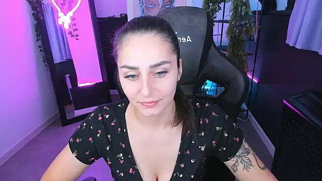 ValeriiMills online show from 11/05/25, 02:31