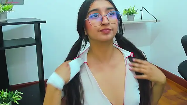  Orquidea  online show from 11/05/25, 01:03