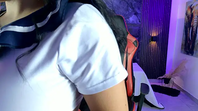 Lenna s online show from 02/27/26, 09:47