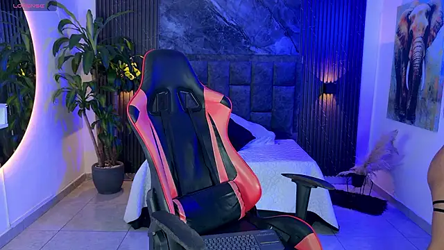 Lenna s online show from 02/18/26, 09:11