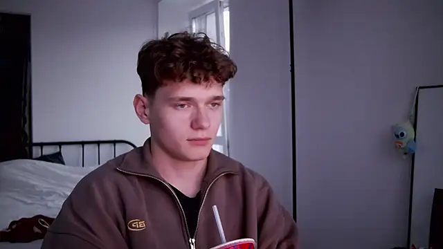 DanyDavis online show from 09/18/25, 02:31