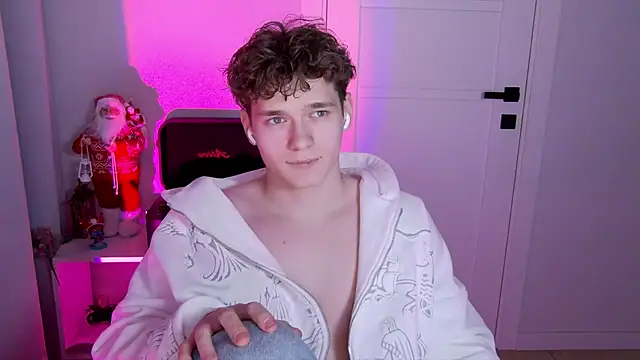 DanyDavis online show from 12/14/25, 12:44