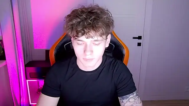 DanyDavis online show from 01/11/26, 01:40