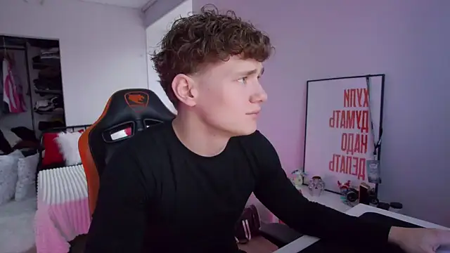 DanyDavis online show from 11/15/25, 10:41