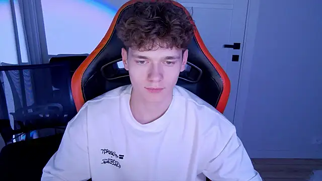 DanyDavis online show from 03/26/26, 08:18