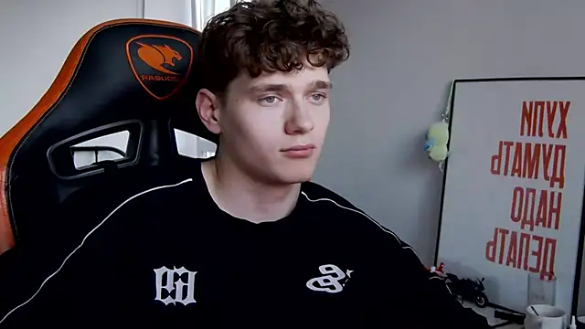 DanyDavis online show from 10/06/25, 01:12