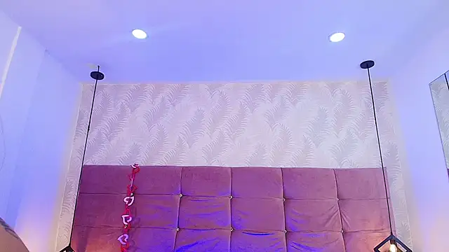 Jenna-Mitchell online show from 10/28/25, 03:51