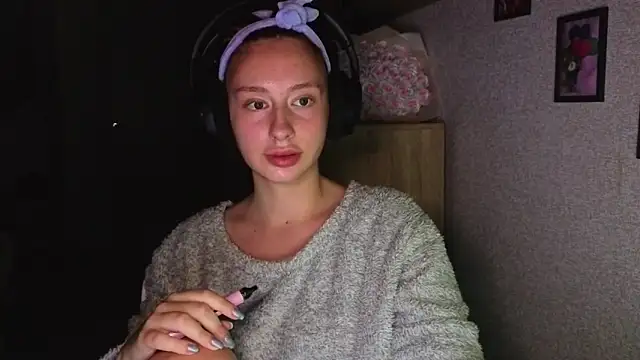 kristi ginger online show from 10/09/25, 12:11