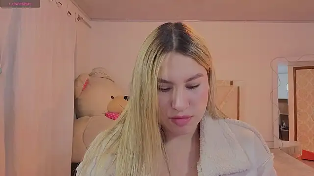 saaya tay online show from 02/11/26, 03:06