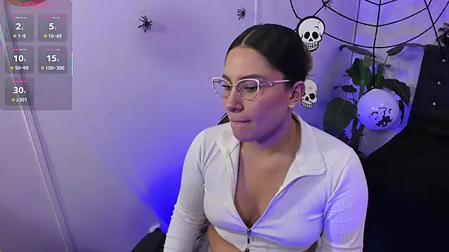 saaya tay online show from 10/25/25, 03:06