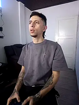 Chris  Jones online show from 12/16/25, 06:56