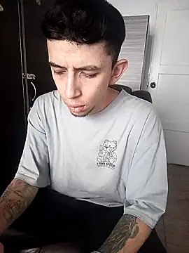 Chris  Jones online show from 10/19/25, 01:03