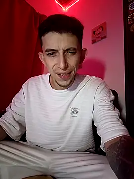 Chris  Jones online show from 10/07/25, 04:35