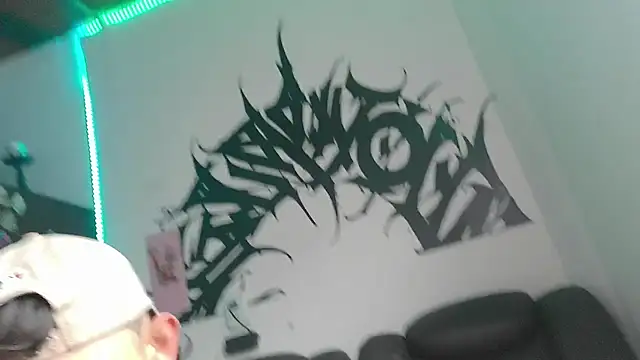 Snapshot of Chris__Jones chatting on 06/26/26, 03:07 Chris Jones online show from 06/26/26, 03:07