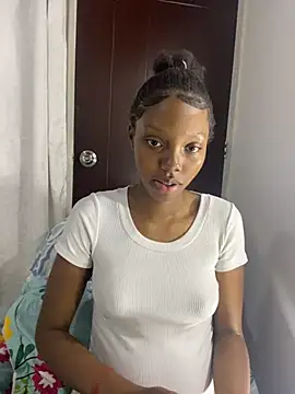 Meegannhill online show from 11/13/25, 12:42