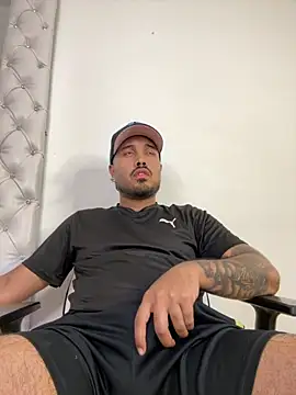 PapiStan online show from 12/02/25, 06:15