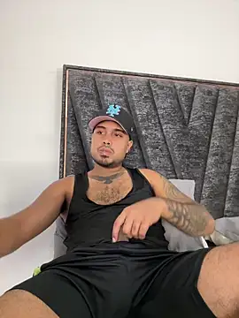 PapiStan online show from 10/31/25, 02:08