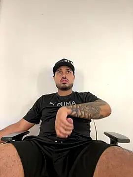 PapiStan online show from 10/25/25, 10:32