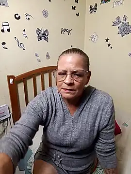 katrina perez online show from 10/18/25, 10:12