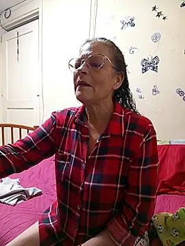 katrina perez online show from 11/15/25, 04:55