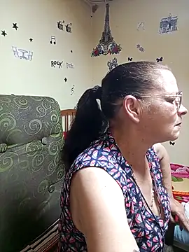 katrina perez online show from 09/11/25, 09:15