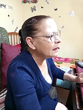 katrina perez online show from 09/19/25, 08:57