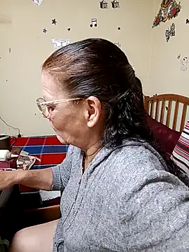 katrina perez online show from 09/24/25, 08:37