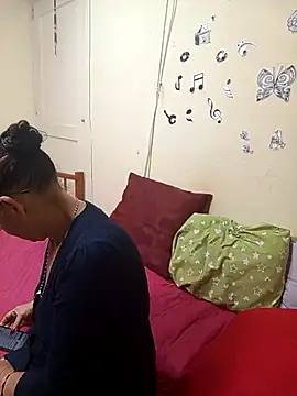 katrina perez online show from 11/13/25, 07:40