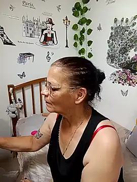 katrina perez online show from 04/12/26, 05:27