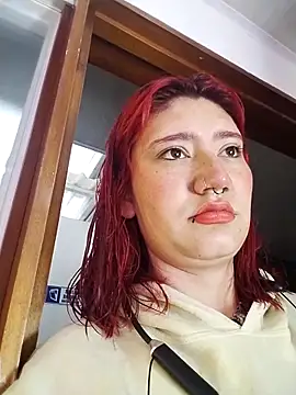 Cerecitaa02  online show from 12/18/25, 11:47