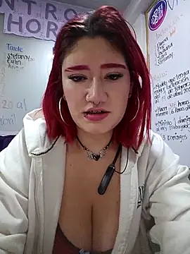 Snapshot of Cerecitaa02_ chatting on 04/21/26, 11:55 Cerecitaa02 online show from 04/21/26, 11:55