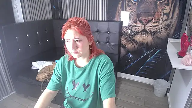 Cerecitaa02  online show from 10/25/25, 12:17