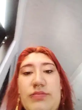 Cerecitaa02  online show from 10/29/25, 11:42