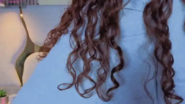 AmmberJones online show from 12/03/25, 12:04