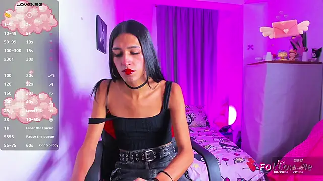 SkylerBennet online show from 10/29/25, 04:22