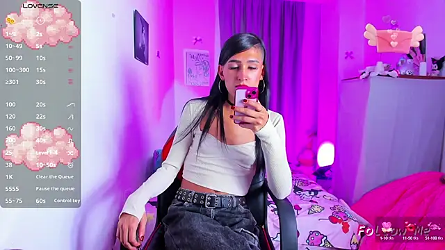 SkylerBennet online show from 10/22/25, 03:17