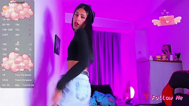 SkylerBennet online show from 11/13/25, 01:53