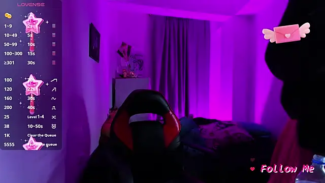 SkylerBennet online show from 05/18/26, 04:01