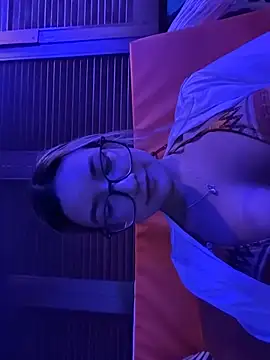 Pretty roxxyy online show from 02/04/26, 12:27